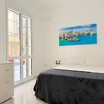Amare - Sea Front Apartamento