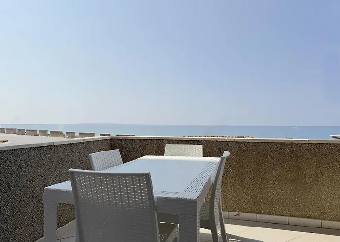 Amare - Sea Front Apartment Gallipoli